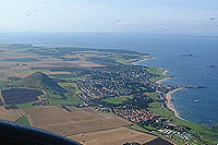 North Berwick and the Firth of Forth viewed from the air, click for full size image (September 2002).